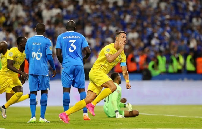 مباراة الهلال والنصر في الجولة 32 من الدوري السعودي